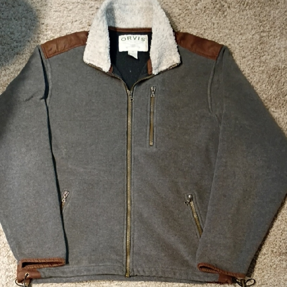 Orvis Men's Gray Jacket with Brown Accents